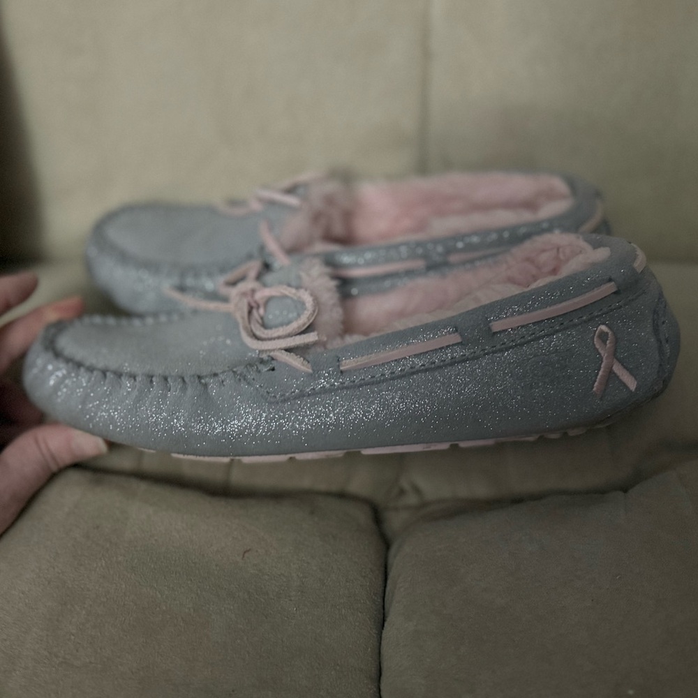 Ugg breast cancer Dakota Moccasins